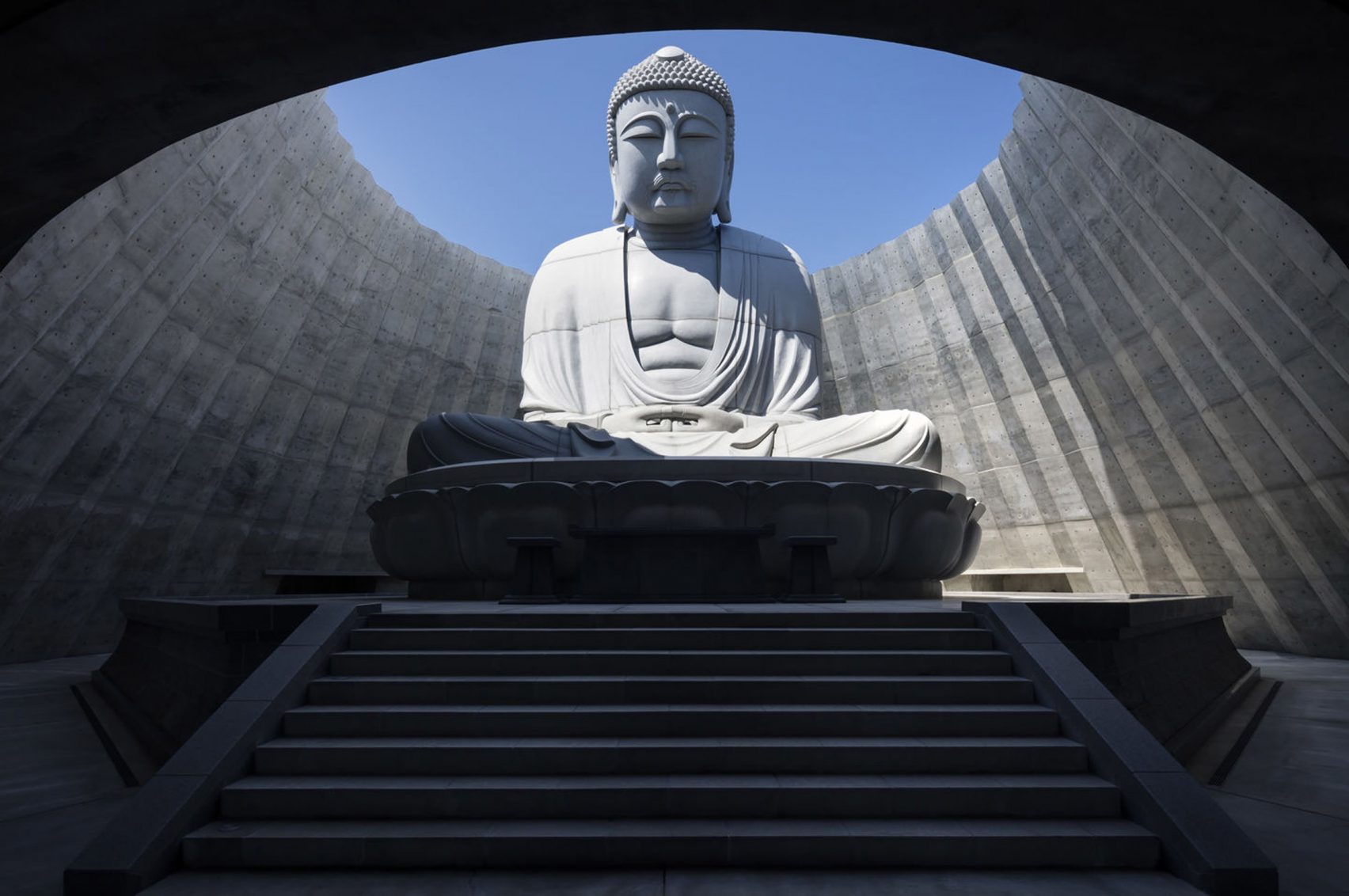 KTS Tadao Ando và Ngọn đồi Đức Phật