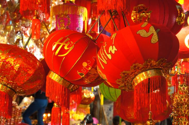 Màu đỏ trong ngày Tết của người Việt