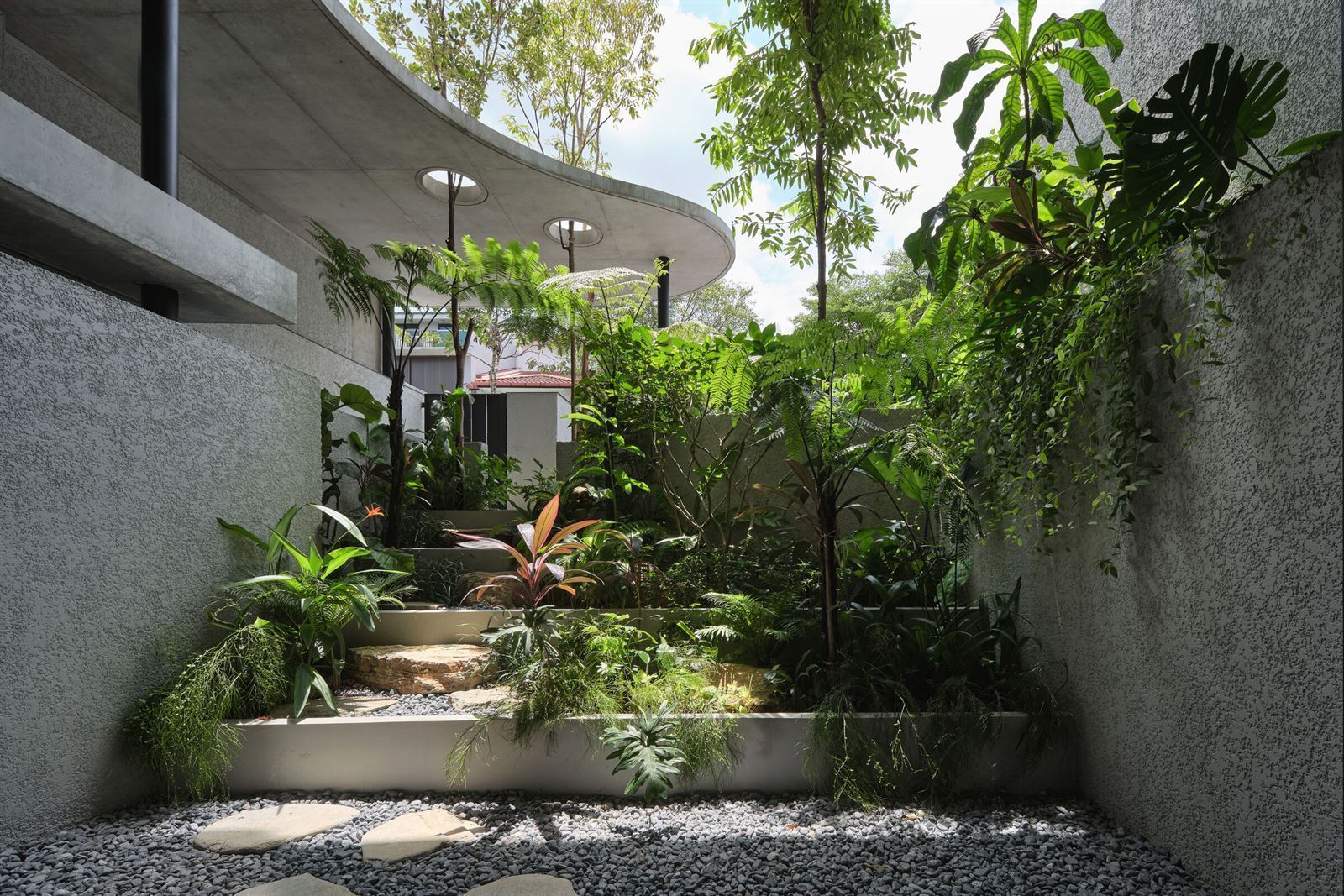 Raumplan House / Formwerkz Architects