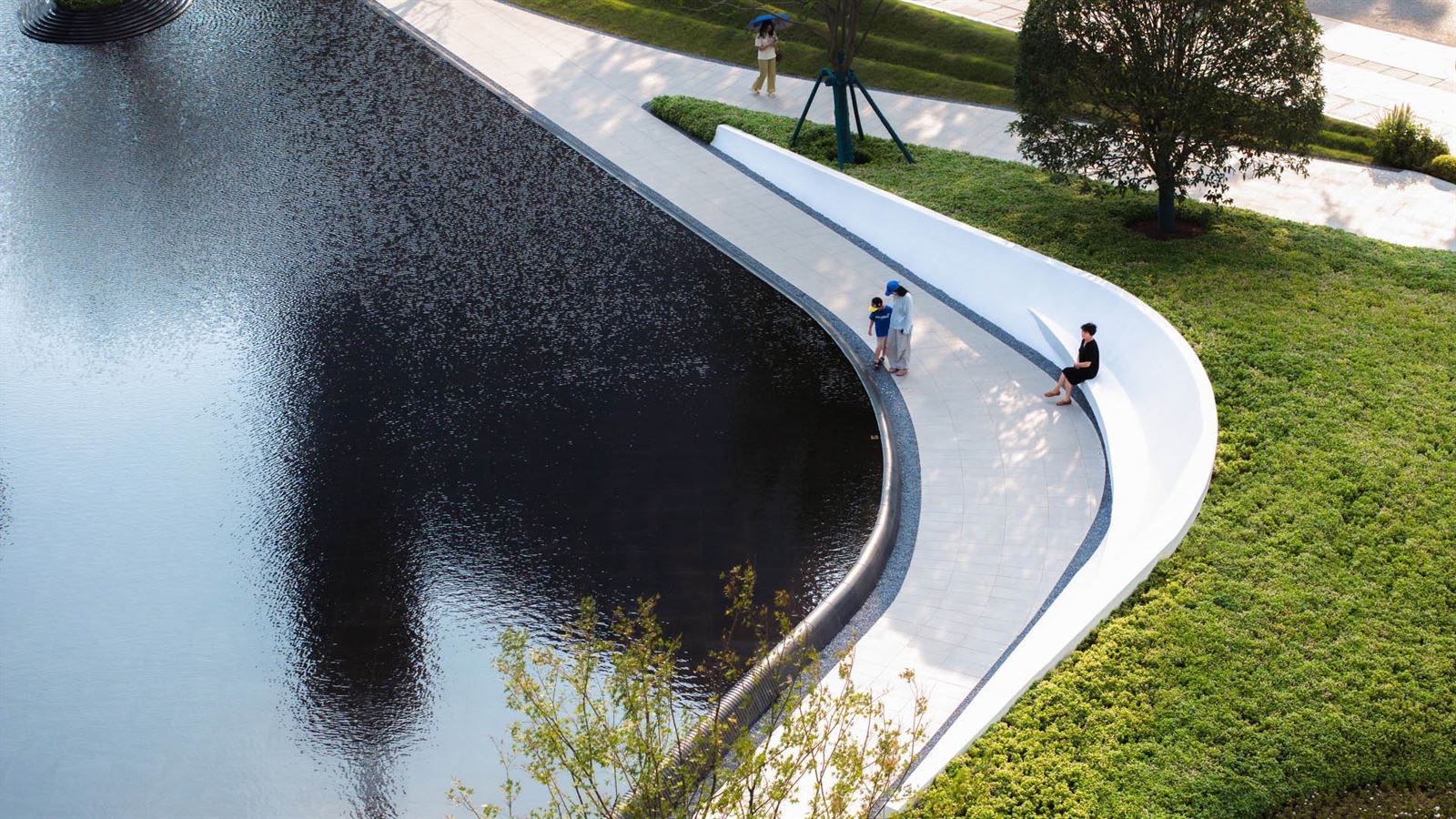 Wuhan Huafa Capital Park / SWA Group