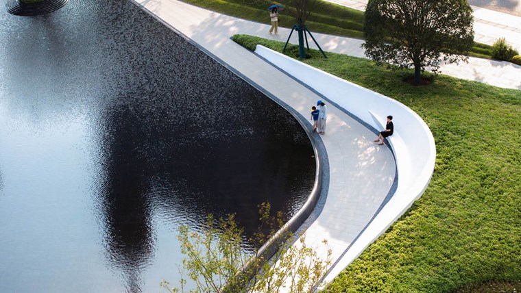 Wuhan Huafa Capital Park / SWA Group