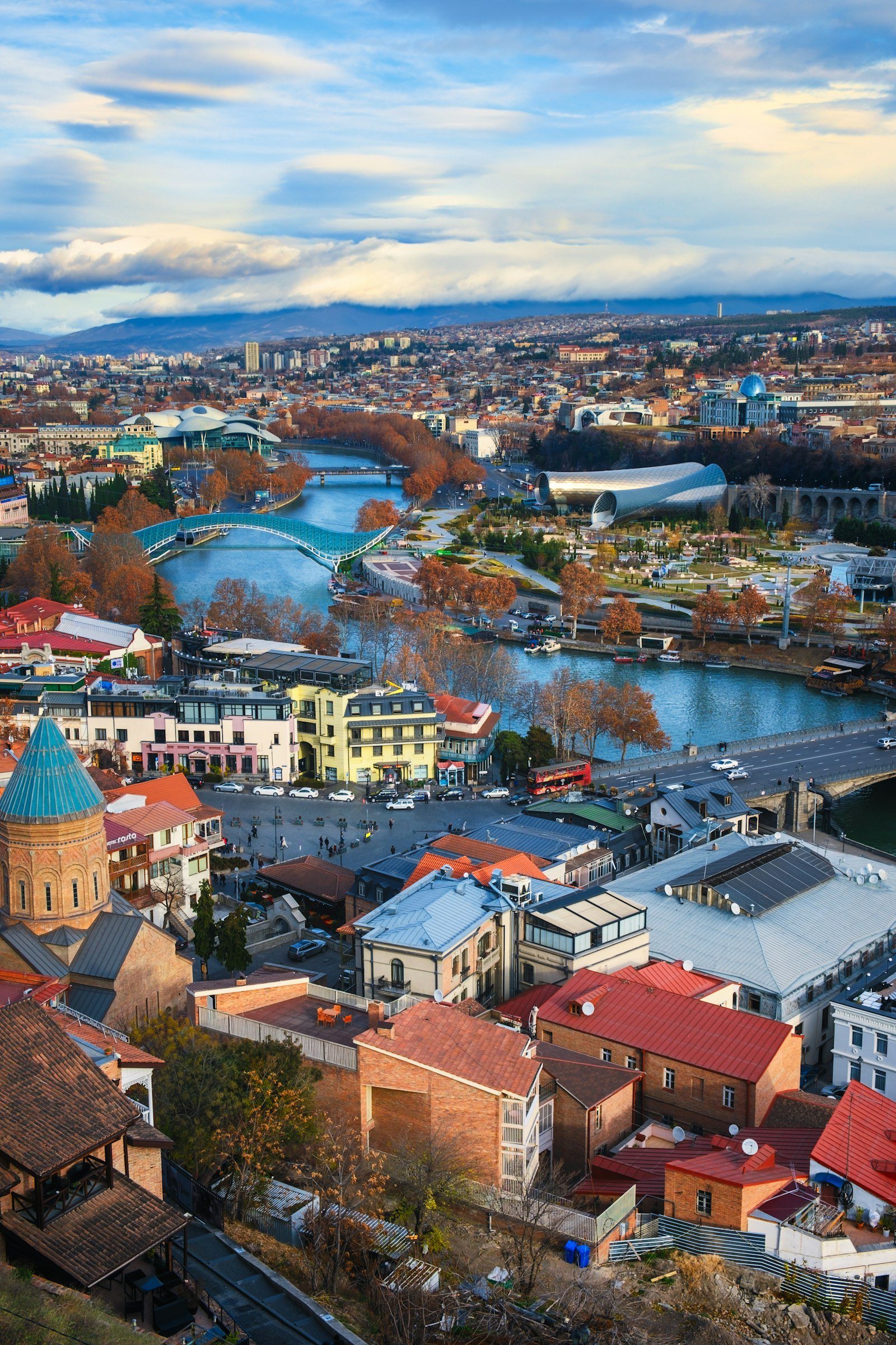 Expo Georgia ở Tbilisi: khi cảnh quan là bộ khung, không phải lớp trang trí