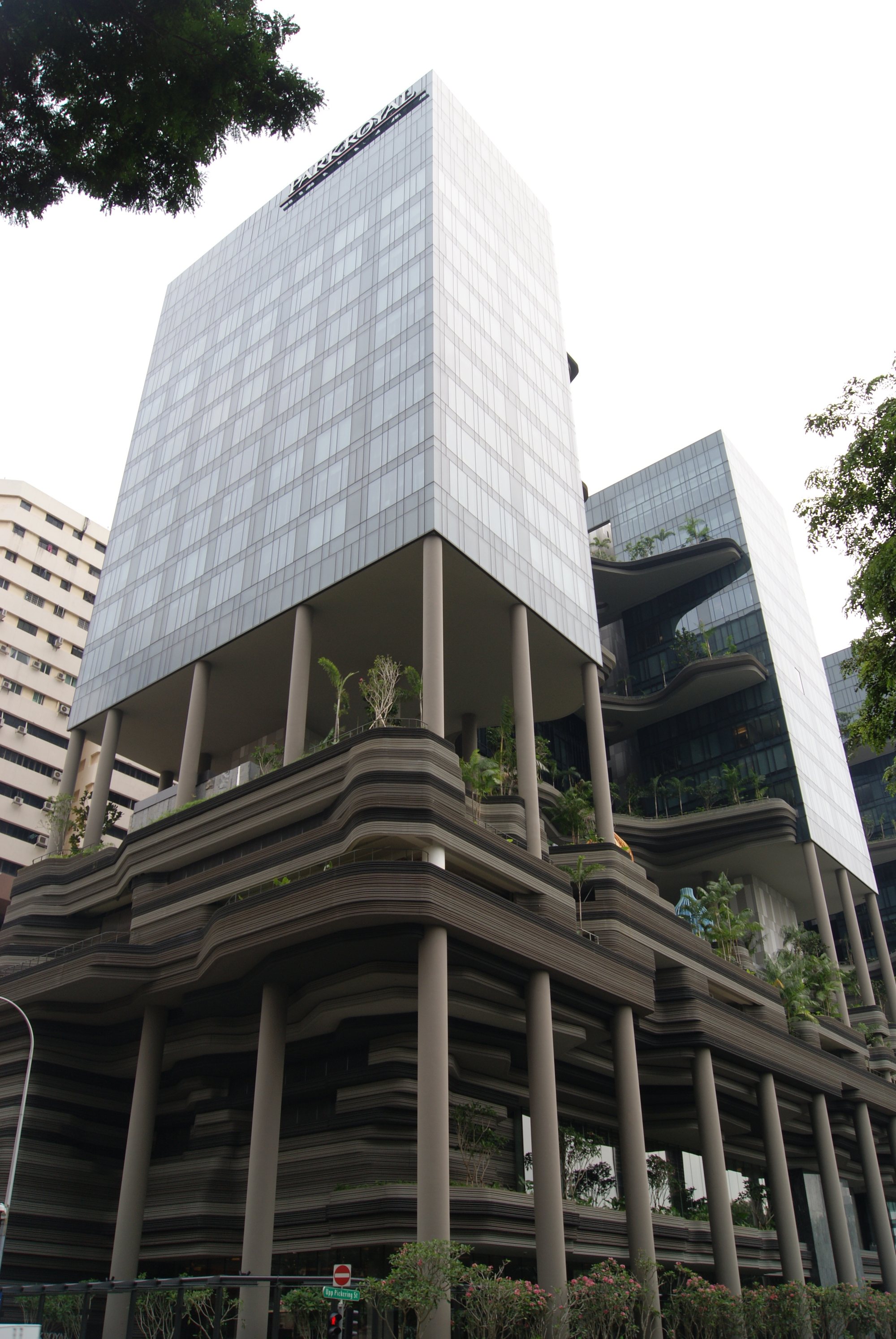 One Central Park, Sydney — mặt đứng cây leo