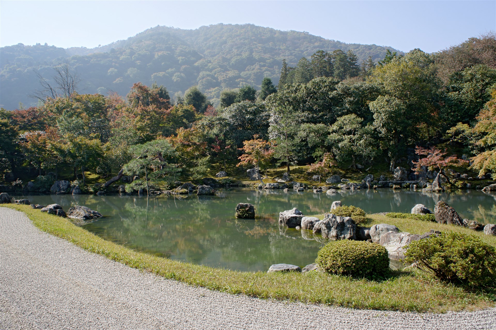 Tenryū-ji, lâu đài Tokushima (1592), Daigo-ji (1598) — đá và nước làm chủ đạo (hình 1 trong 4)