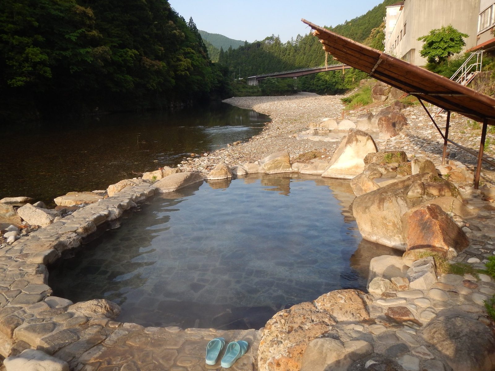 ONSEN và ROTENBURO — Tắm giữa vườn, nhà mình làm được không? | Hiểu vườn Nhật · Phần 18