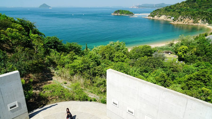 Tadao Ando là ai? Võ sĩ tự học thành bậc thầy bê tông ánh sáng