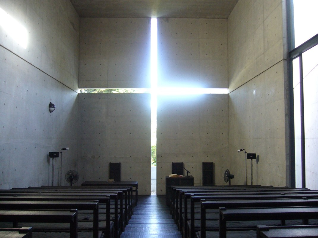 Tadao Ando là ai? Võ sĩ tự học thành bậc — Bên trong Nhà thờ Ánh Sáng ở Ibaraki