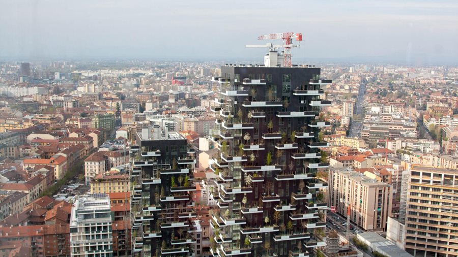 BOSCO VERTICALE — hai tháp chung cư ở Milan cõng một hecta rừng lên không trung